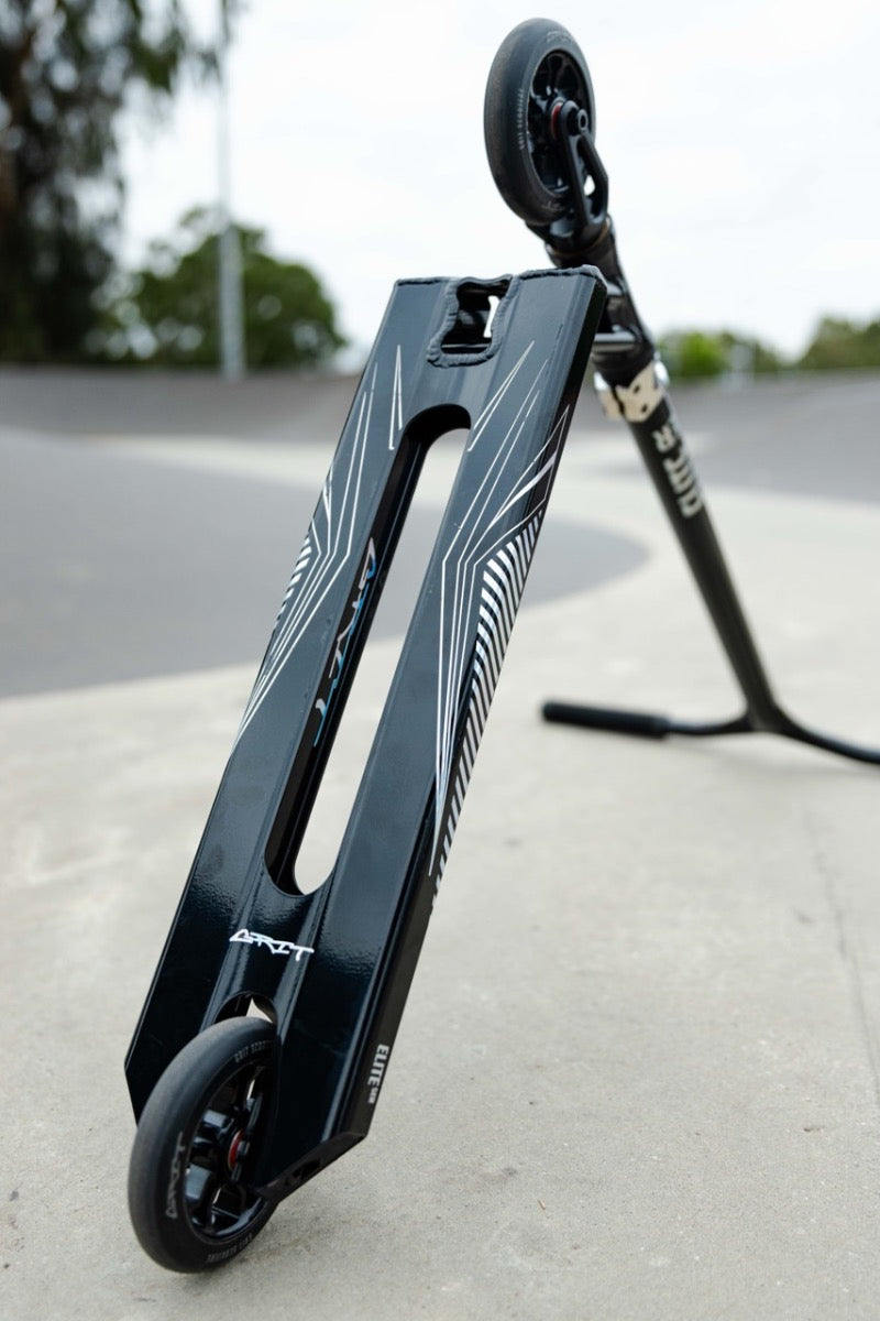 Freestyle koloběžka Grit Elite XM Blackened