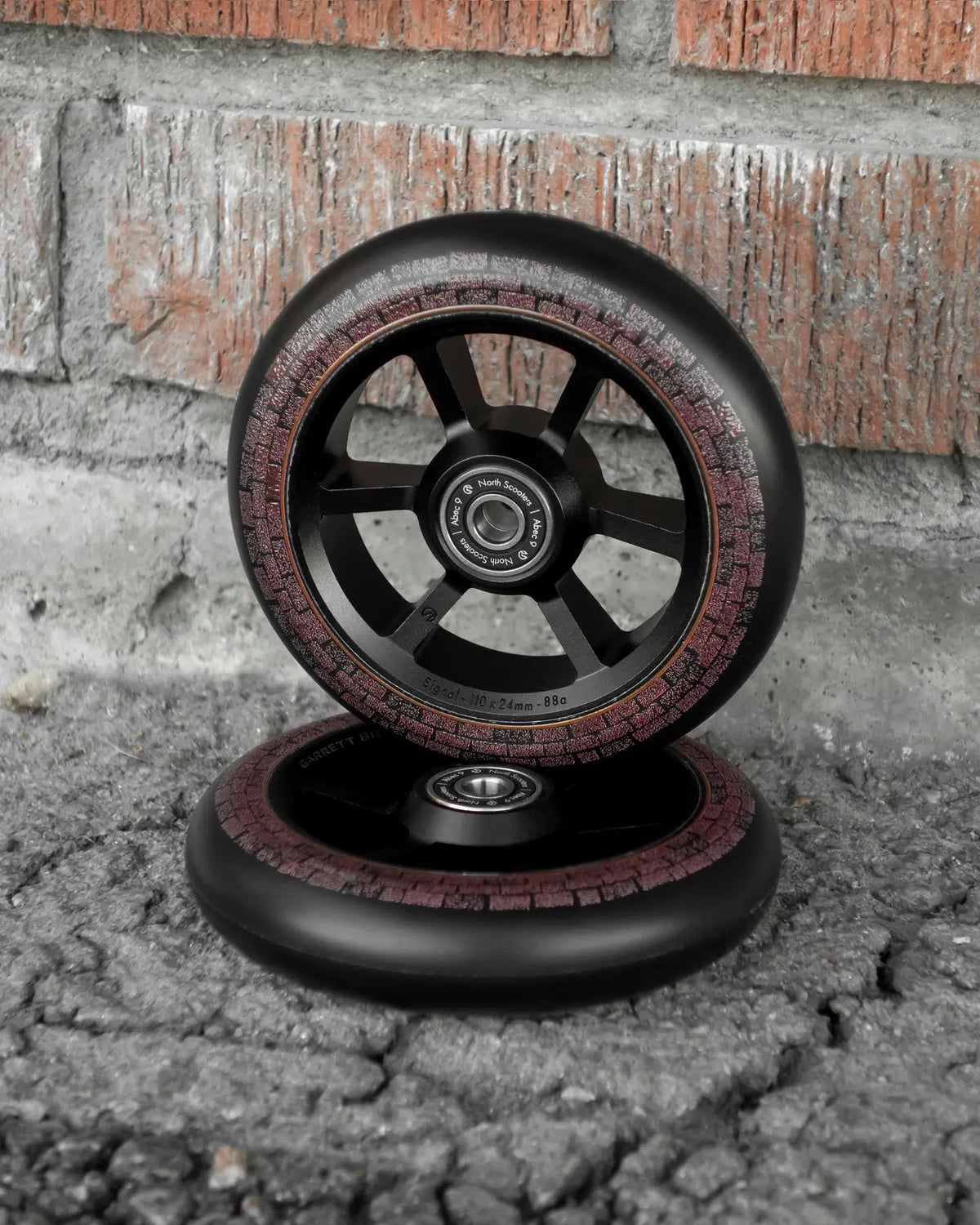 Kolečko North SIgnal Garrett Braz 115 Dark Brown