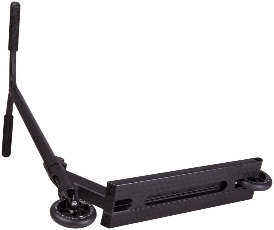 Freestyle koloběžka Striker Lux 5" Boxed M Black